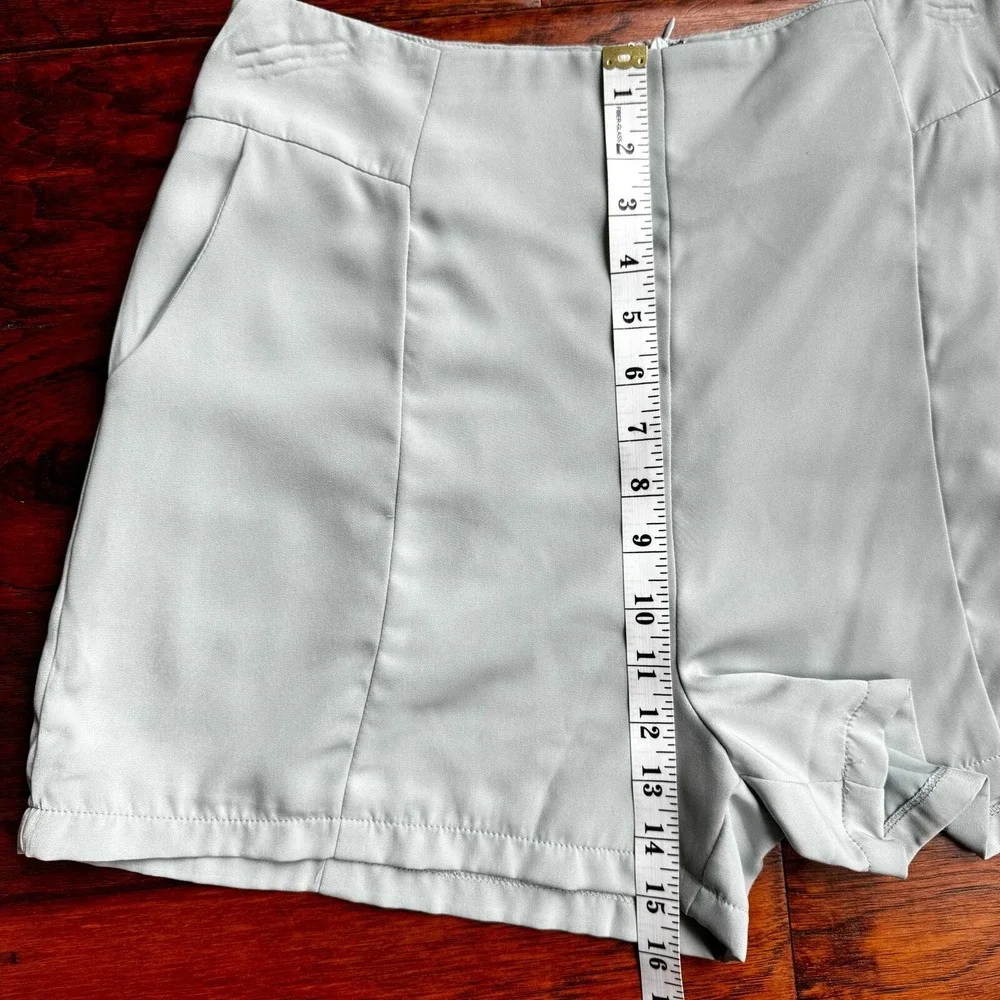 She + Sky Boutique Seafoam‎ Mint High Waist Shorts Back Zip Women's SZ L New